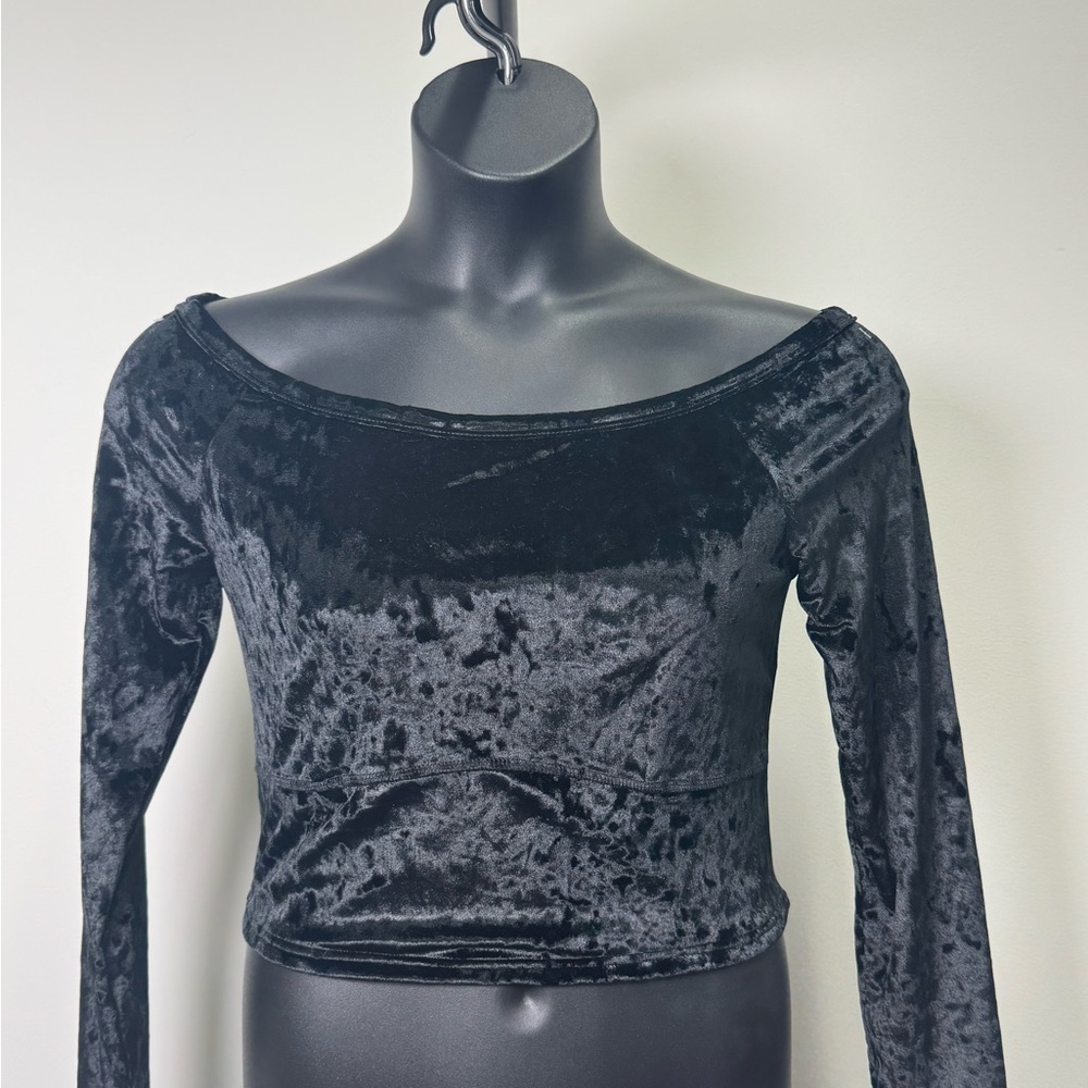 Yitty Black Velvet Long Sleeve Stretch Top Size XL